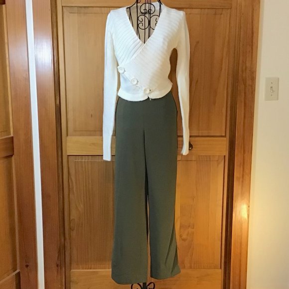 White Long Sleeve Wrap Crop Top Sweater - Picture 2 of 3